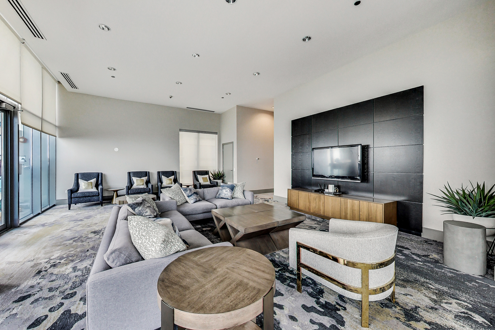 600 N Lake Shore Drive 3011 Property Photo 56