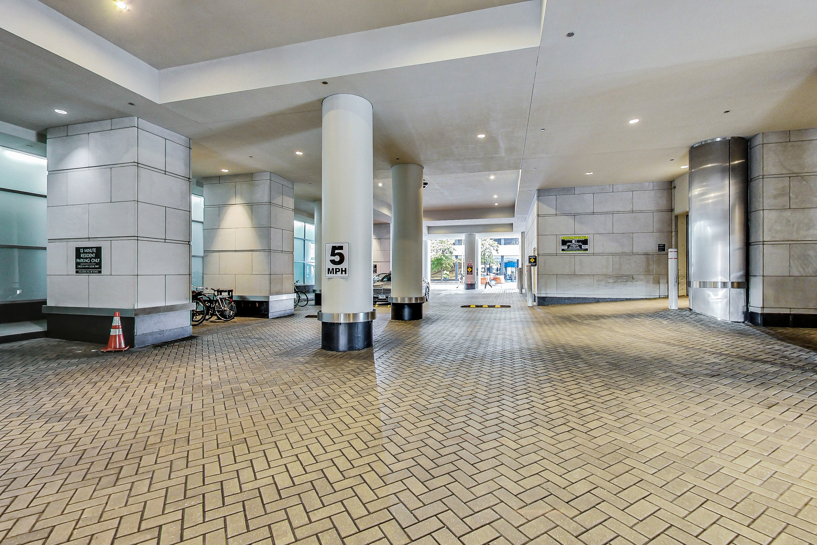 600 N Lake Shore Drive 3011 Property Photo 71
