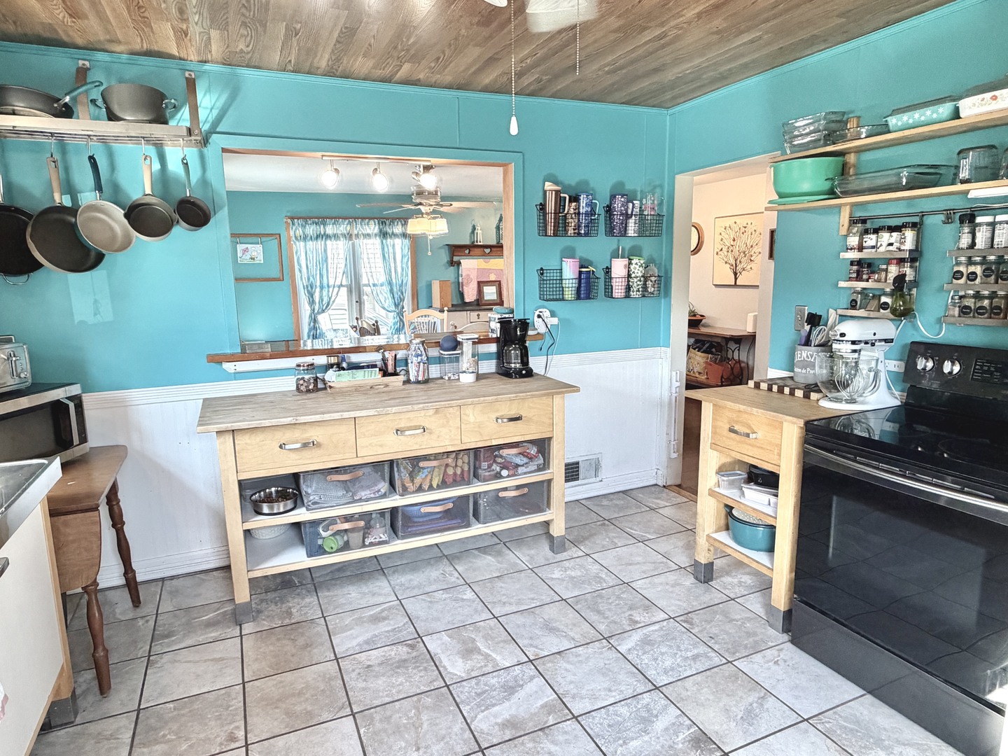 2725 2nd Street Property Photo 8