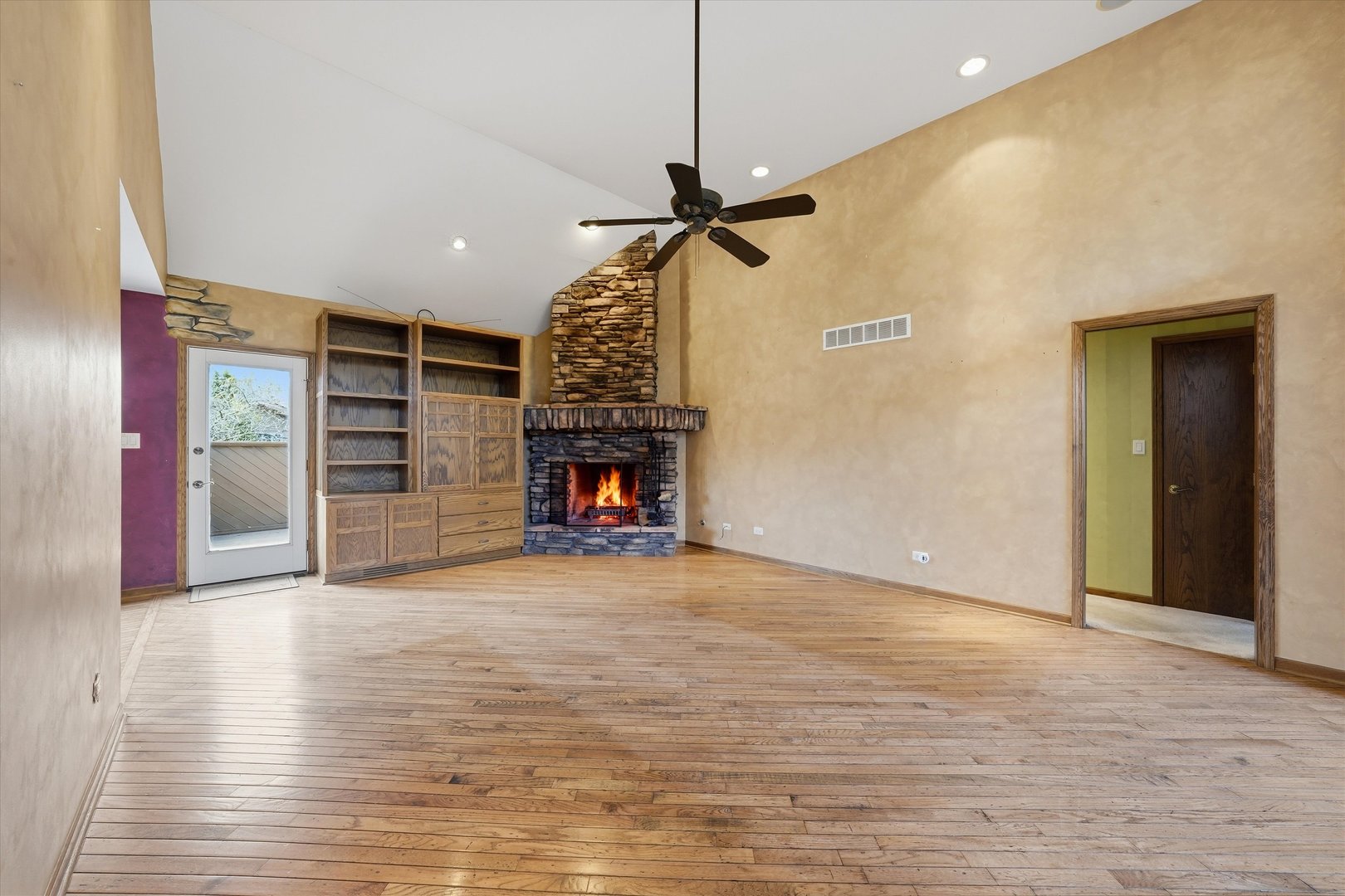 1544 Wayne Drive Property Photo 2