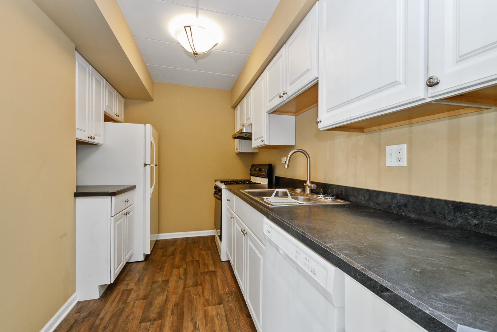 10811 S Keating Avenue 2sw Property Photo 9