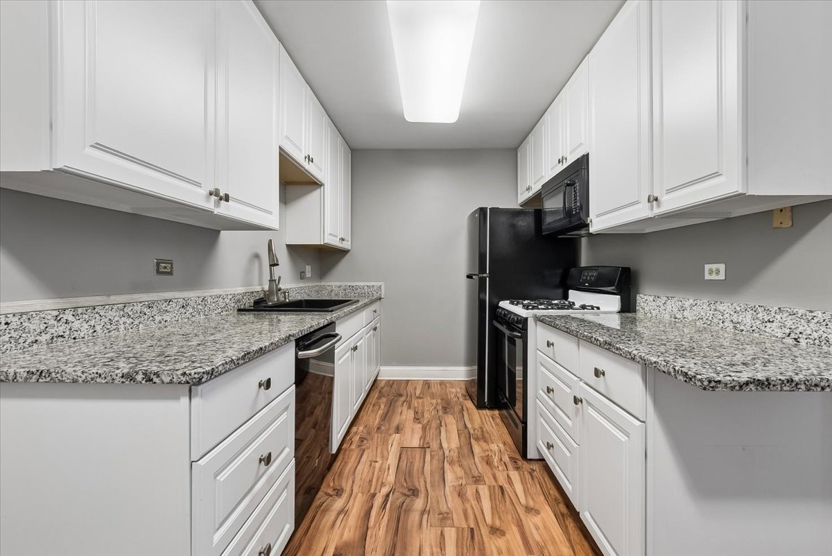 441 Park Ridge Lane G Property Photo 3