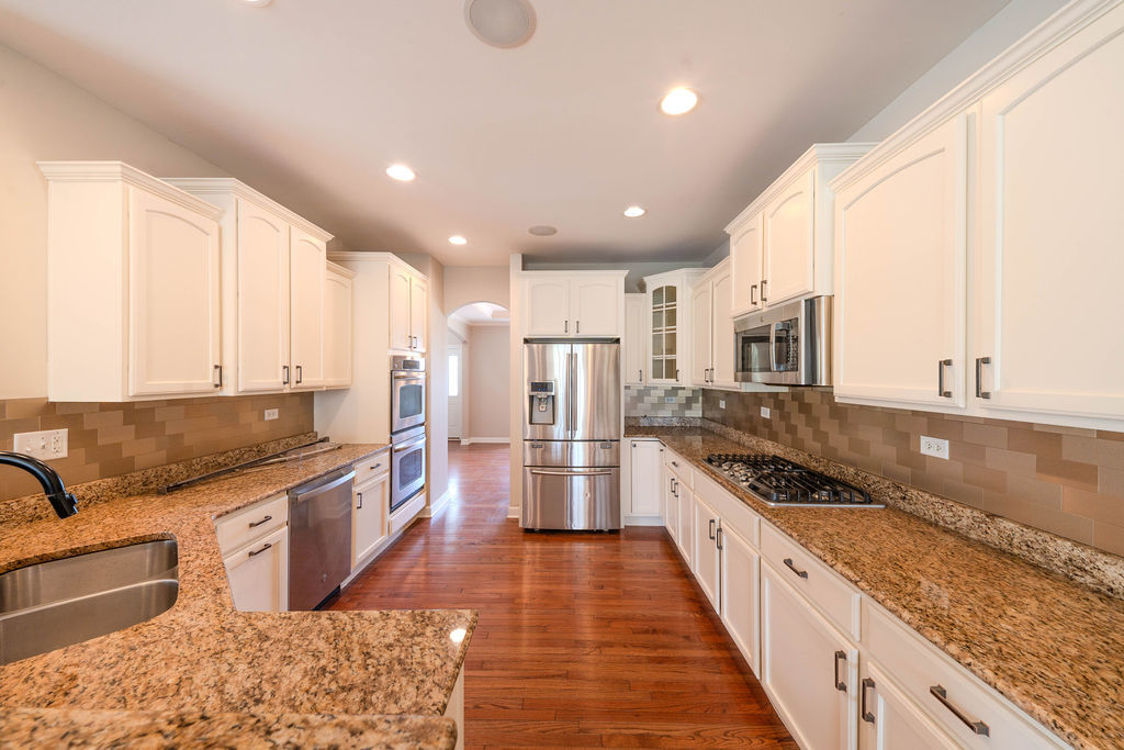 781 Richwood Avenue Property Photo 8