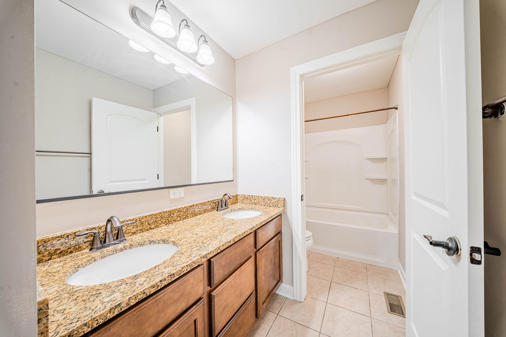 781 Richwood Avenue Property Photo 17