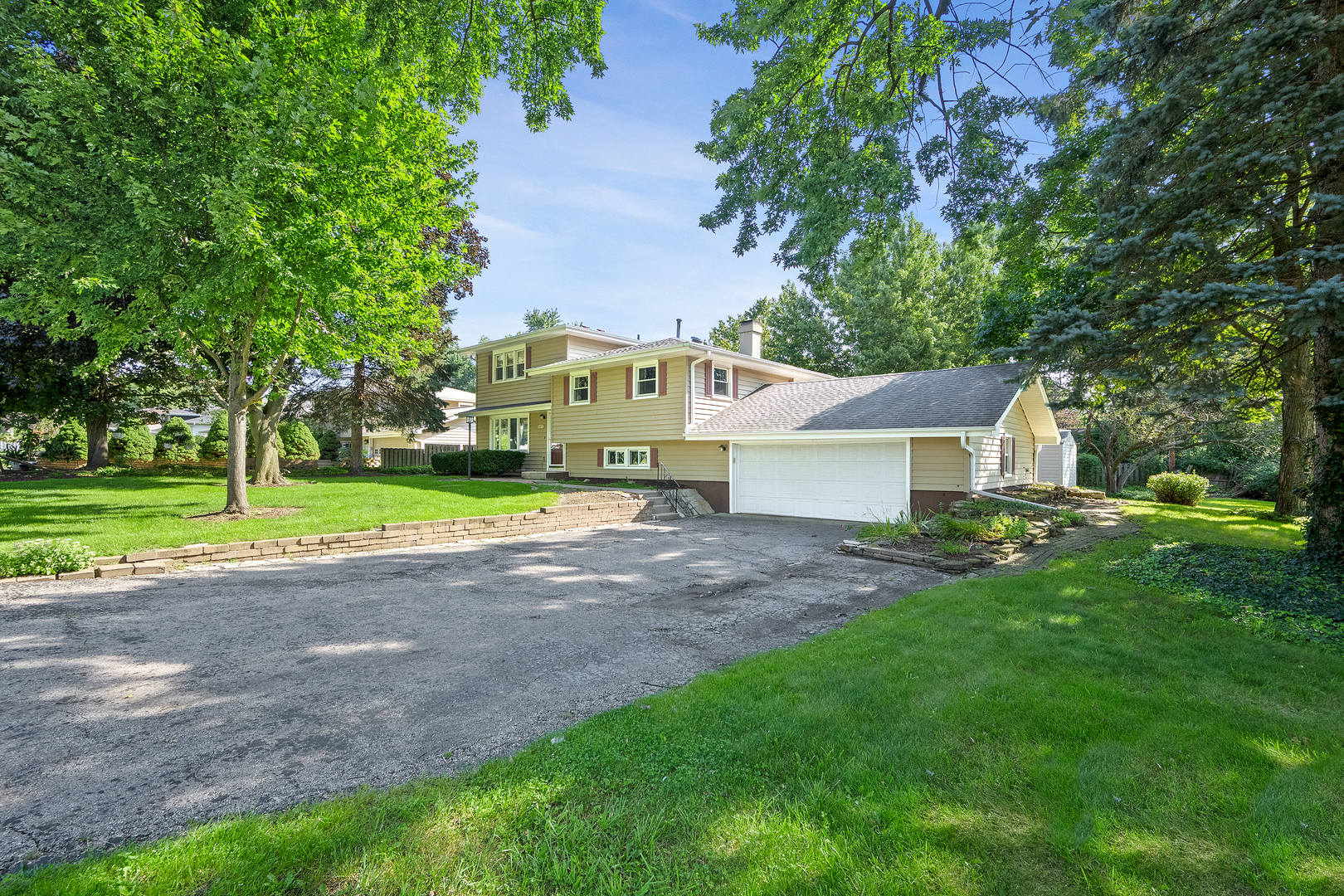 6151 Leonard Avenue Property Photo 1