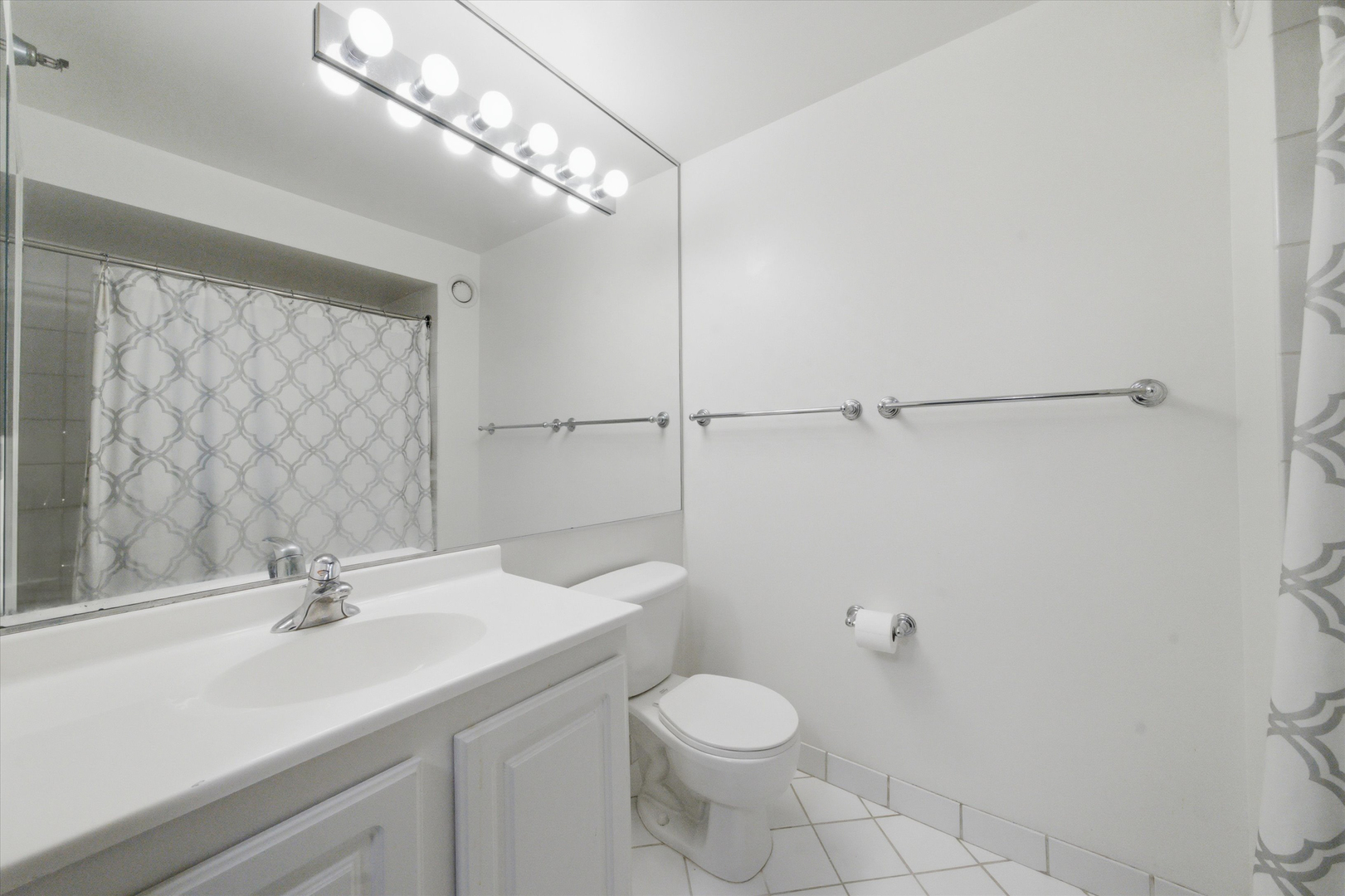 345 N Lasalle Street 1109 Property Photo 8