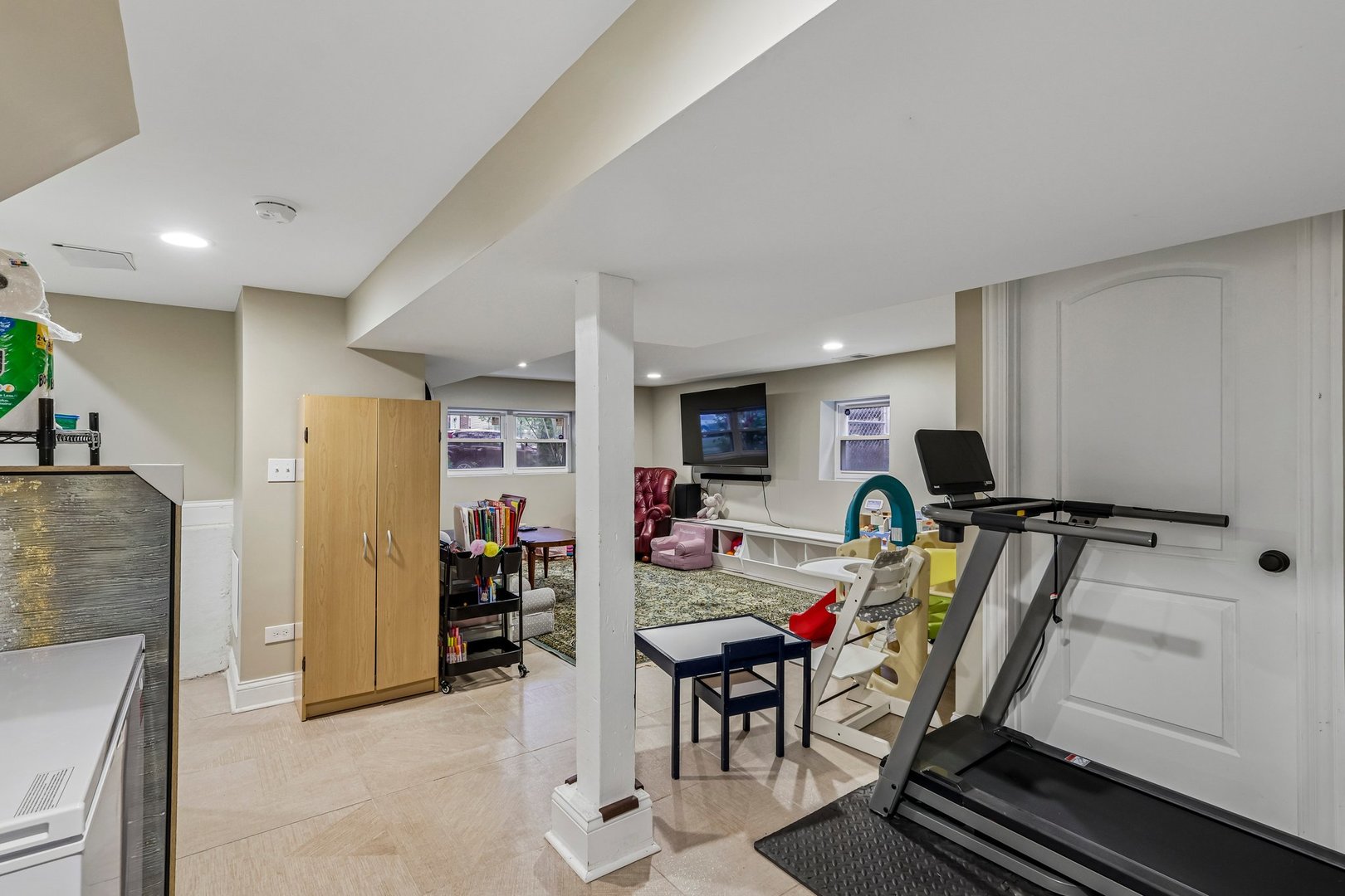 743 S Lombard Avenue Property Photo 26