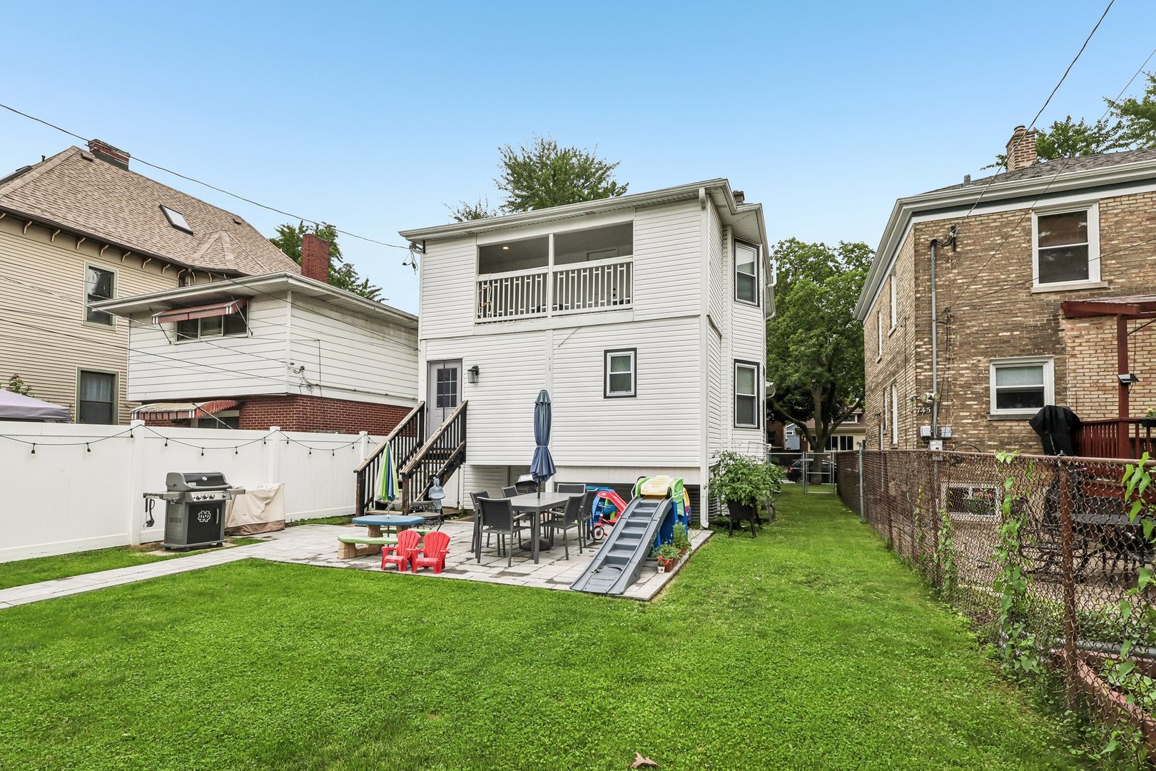 743 S Lombard Avenue Property Photo 34