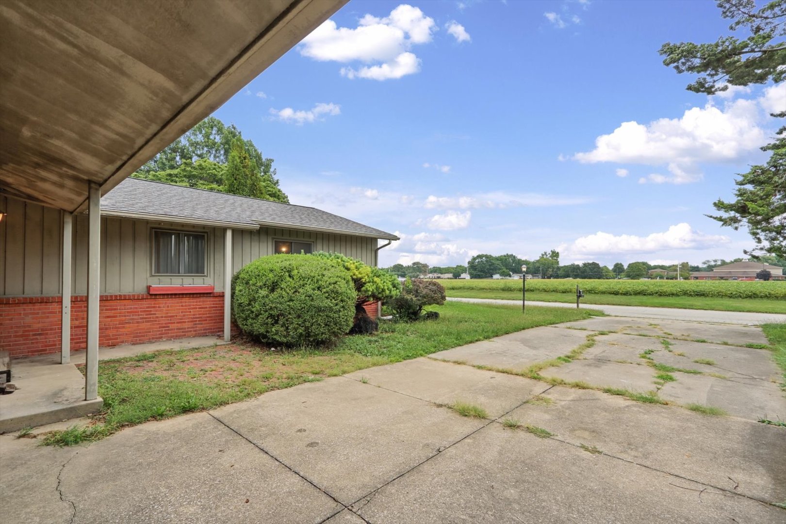 1913 Moraine Drive Property Photo 7