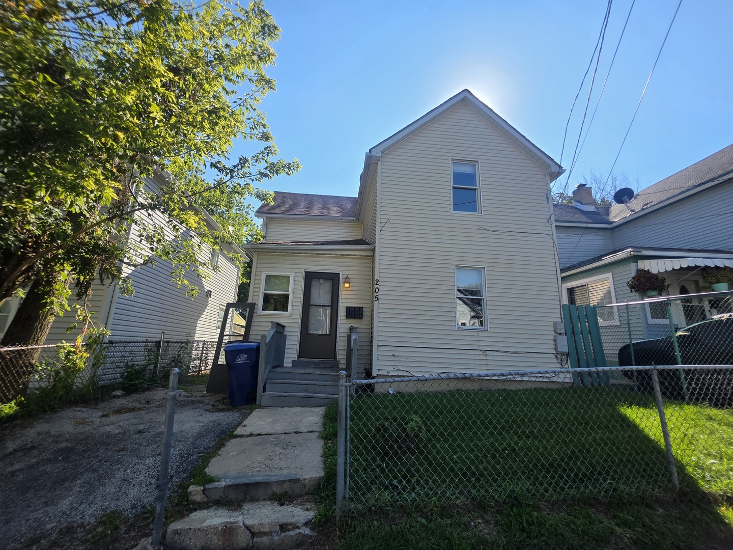 205 S Park Avenue Property Photo 1