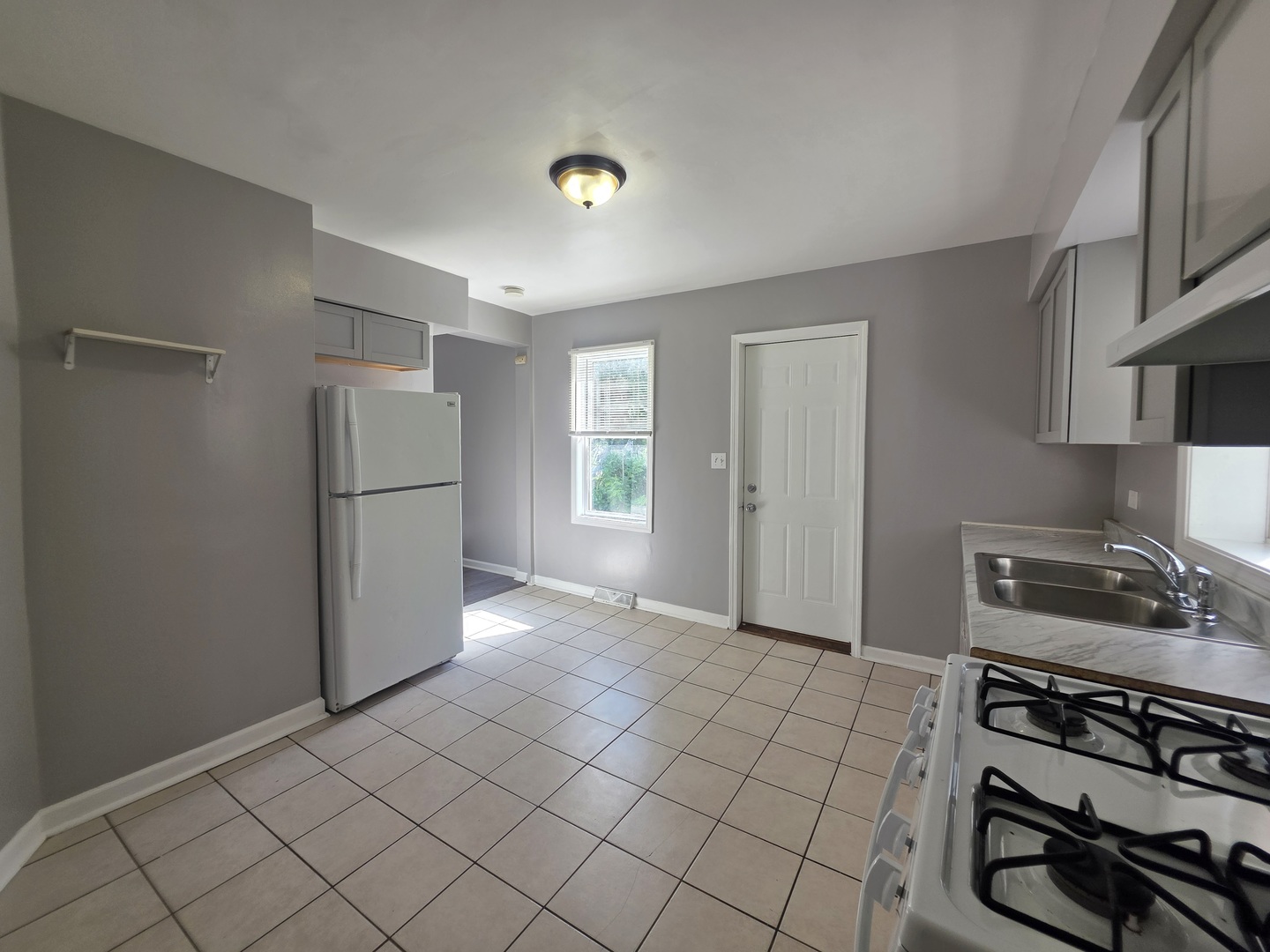 205 S Park Avenue Property Photo 4