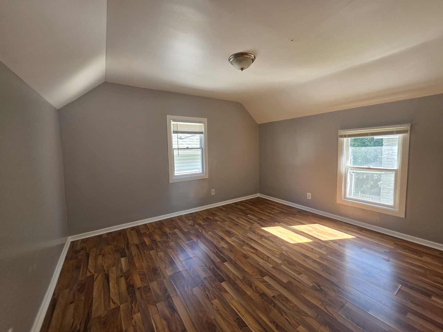 205 S Park Avenue Property Photo 10