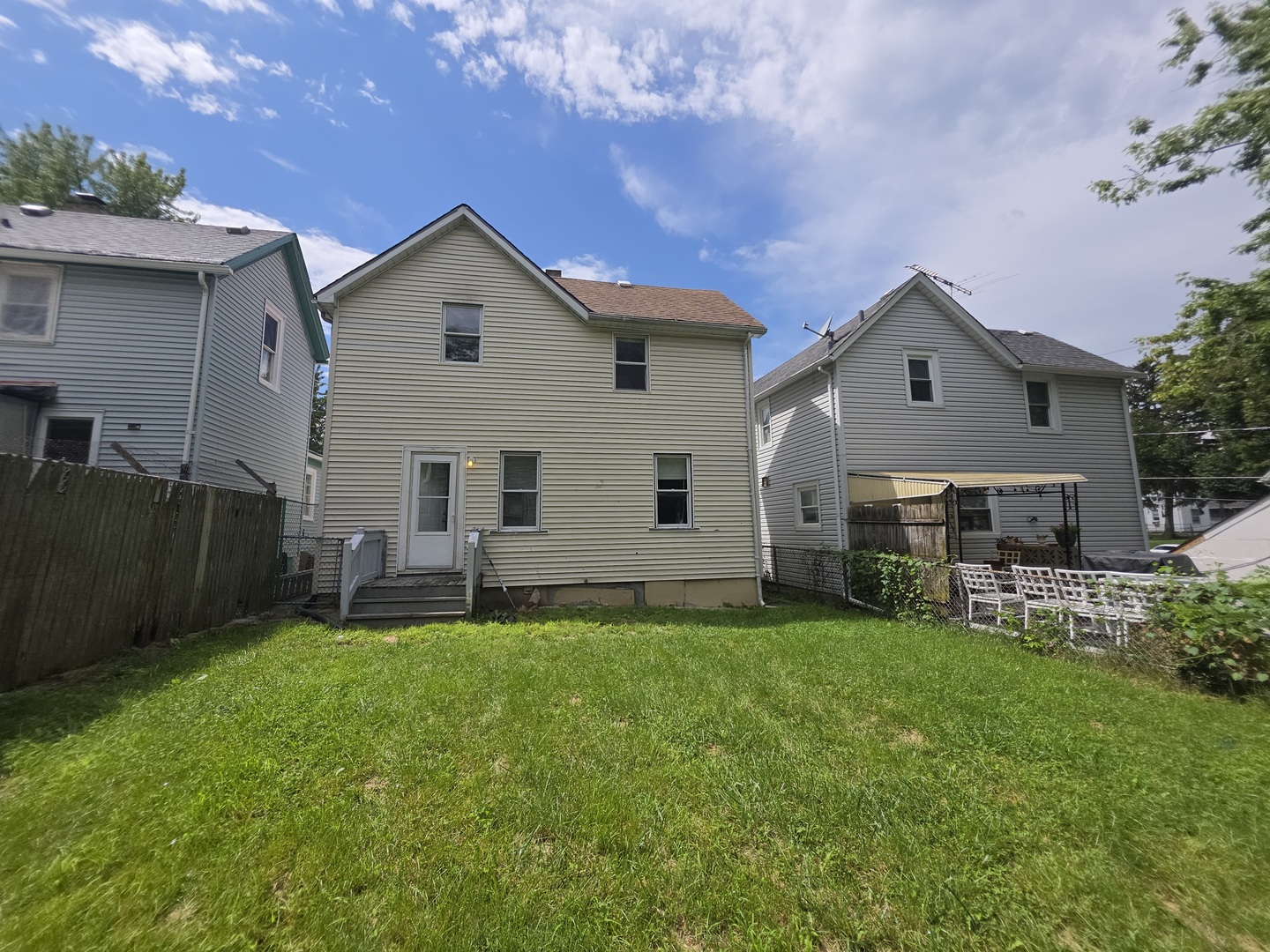 205 S Park Avenue Property Photo 16