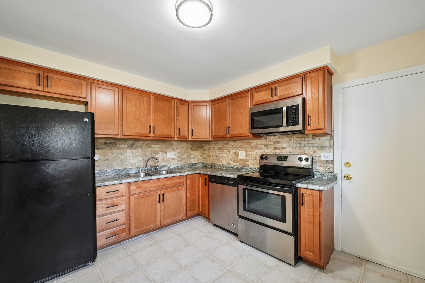 10350 Canterbury Street 1e Property Photo 6
