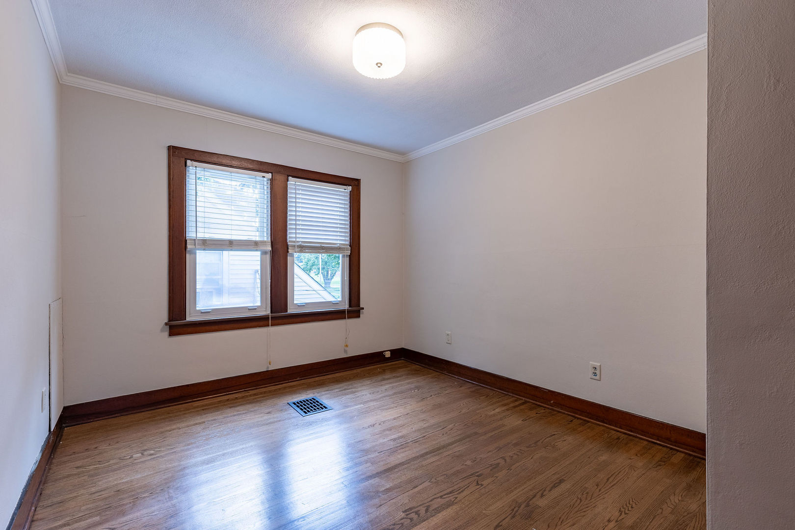 869 Shuler Street Property Photo 17