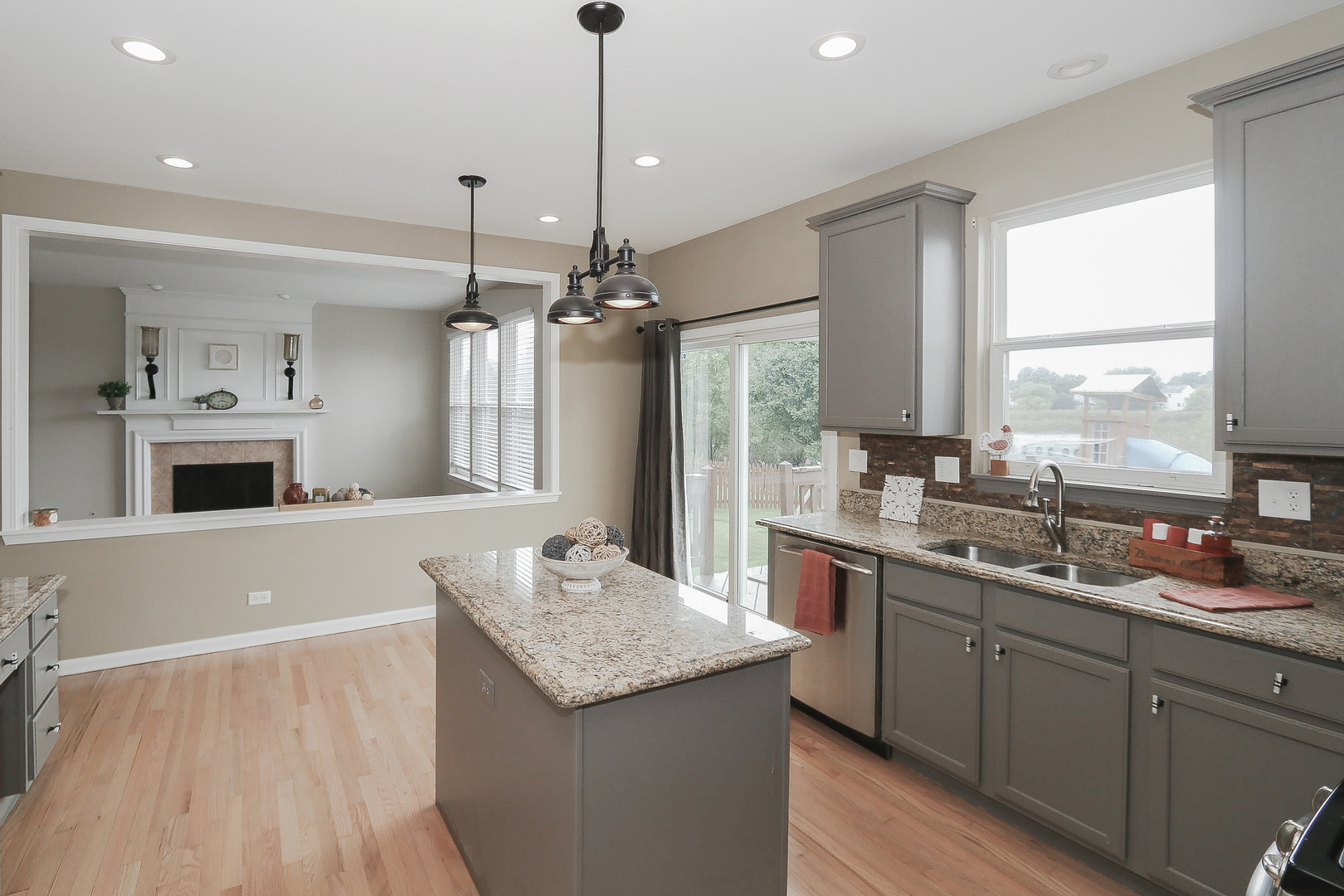 1112 Spinnaker Street Property Photo 9