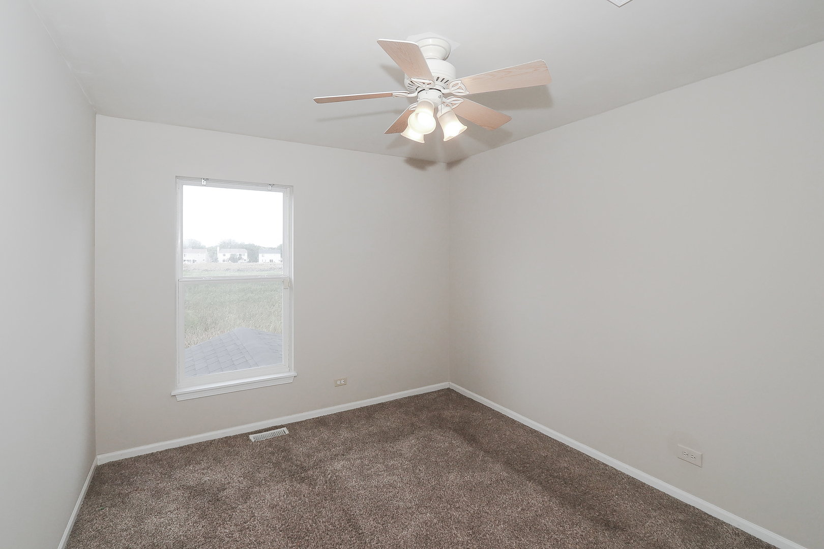 1112 Spinnaker Street Property Photo 21