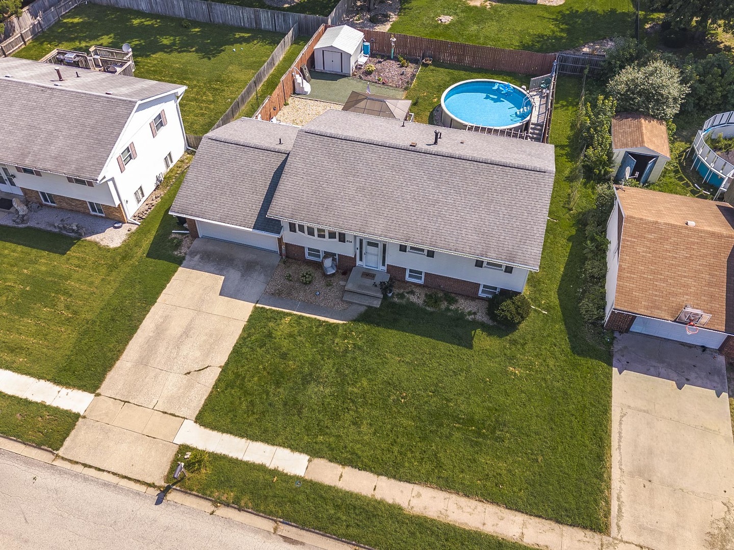 204 Rebecca Lane Property Photo 4