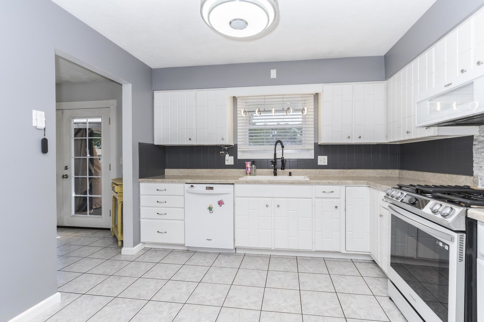 204 Rebecca Lane Property Photo 16