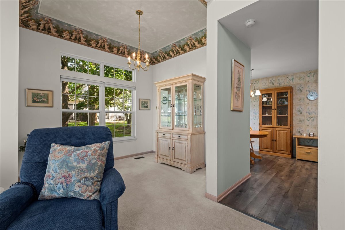1641 Abington Lane Property Photo 8