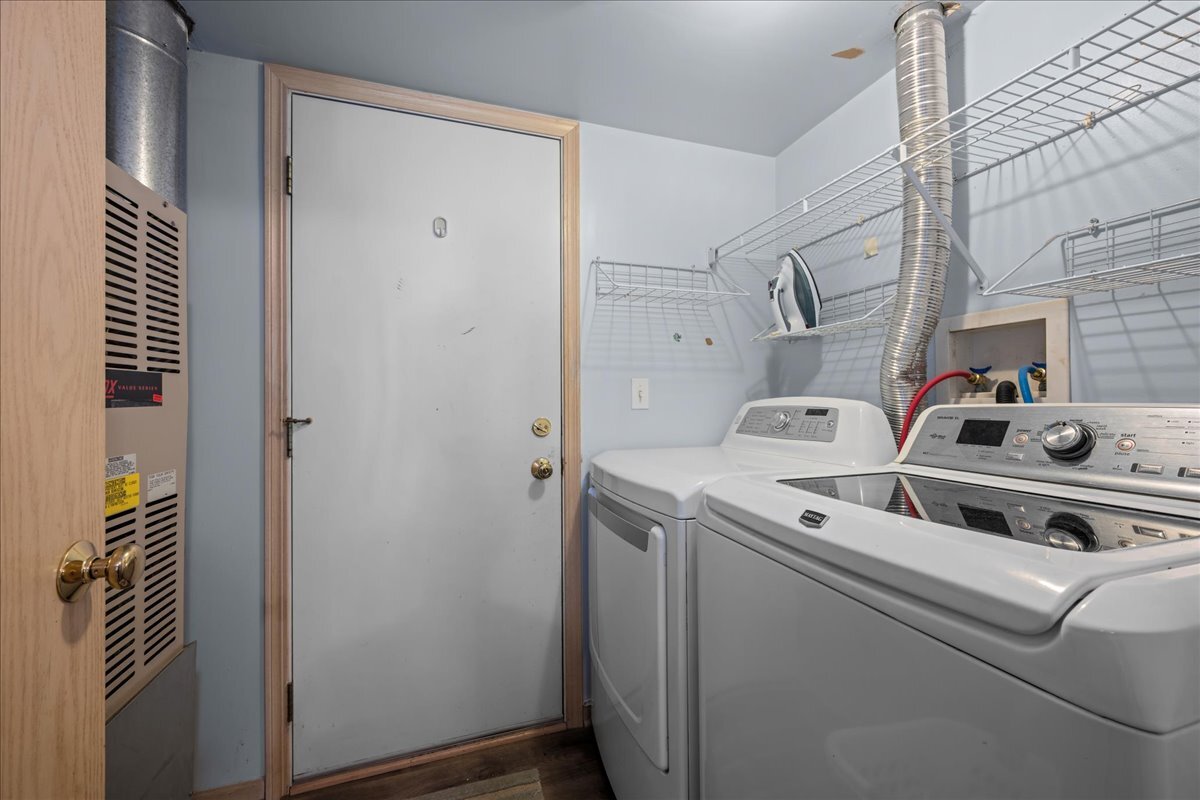 1641 Abington Lane Property Photo 13