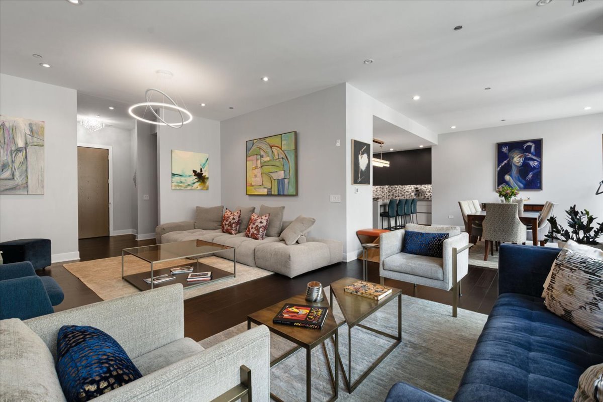 403 N Wabash Avenue 10b Property Photo 8