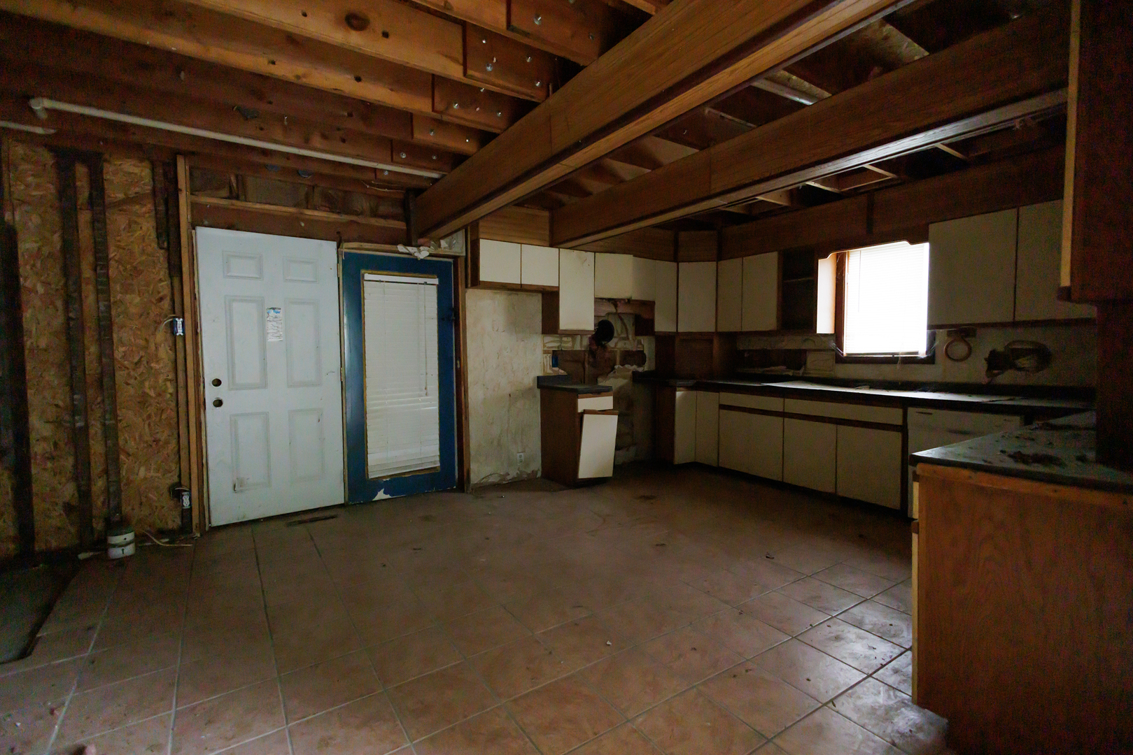 980 S 6th Avenue Property Photo 11