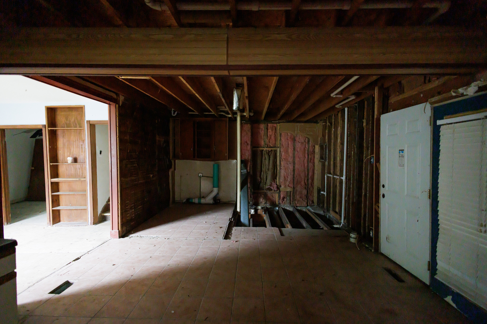 980 S 6th Avenue Property Photo 13