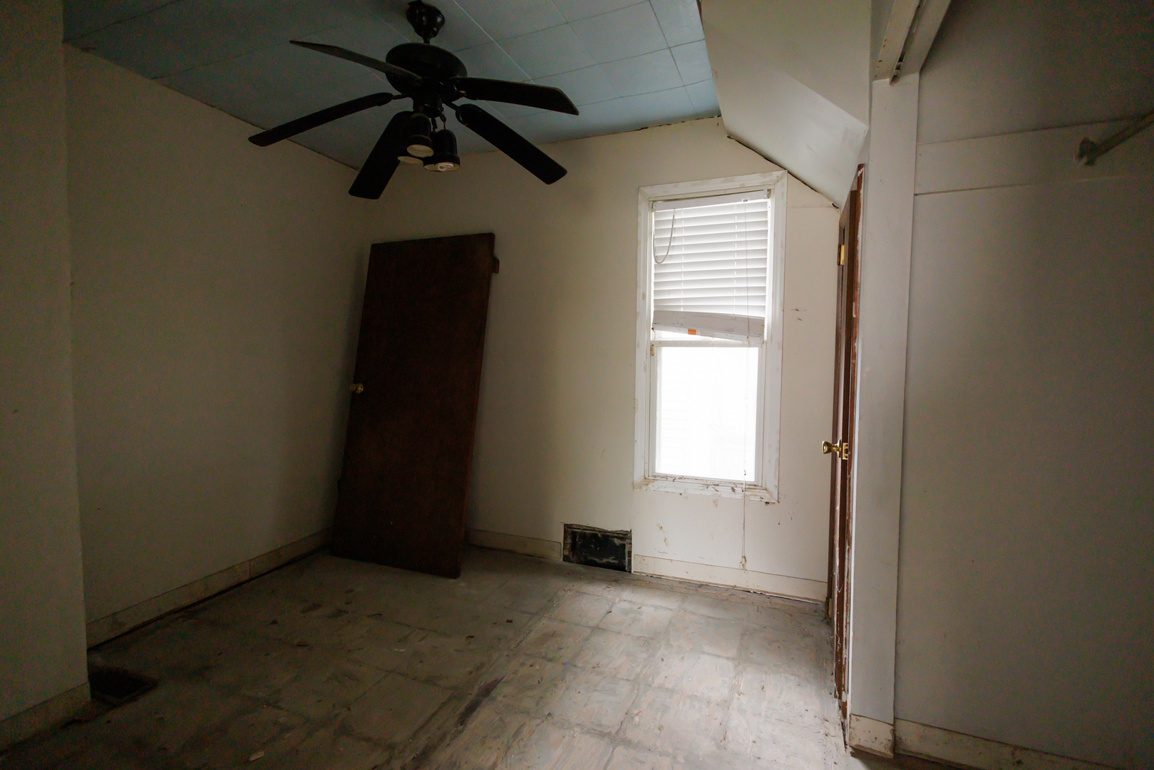 980 S 6th Avenue Property Photo 16