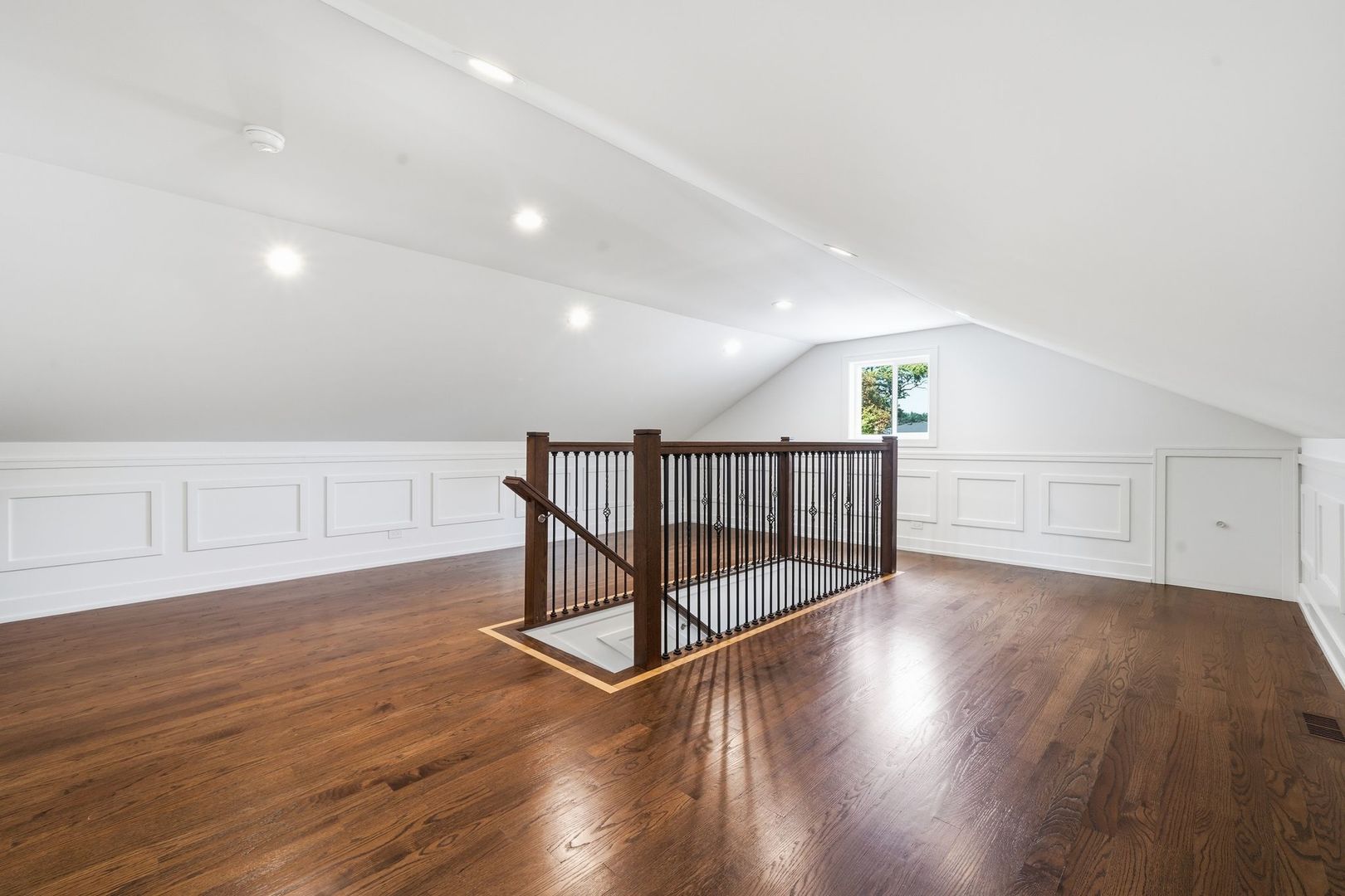 6939 W 95th Place Property Photo 16