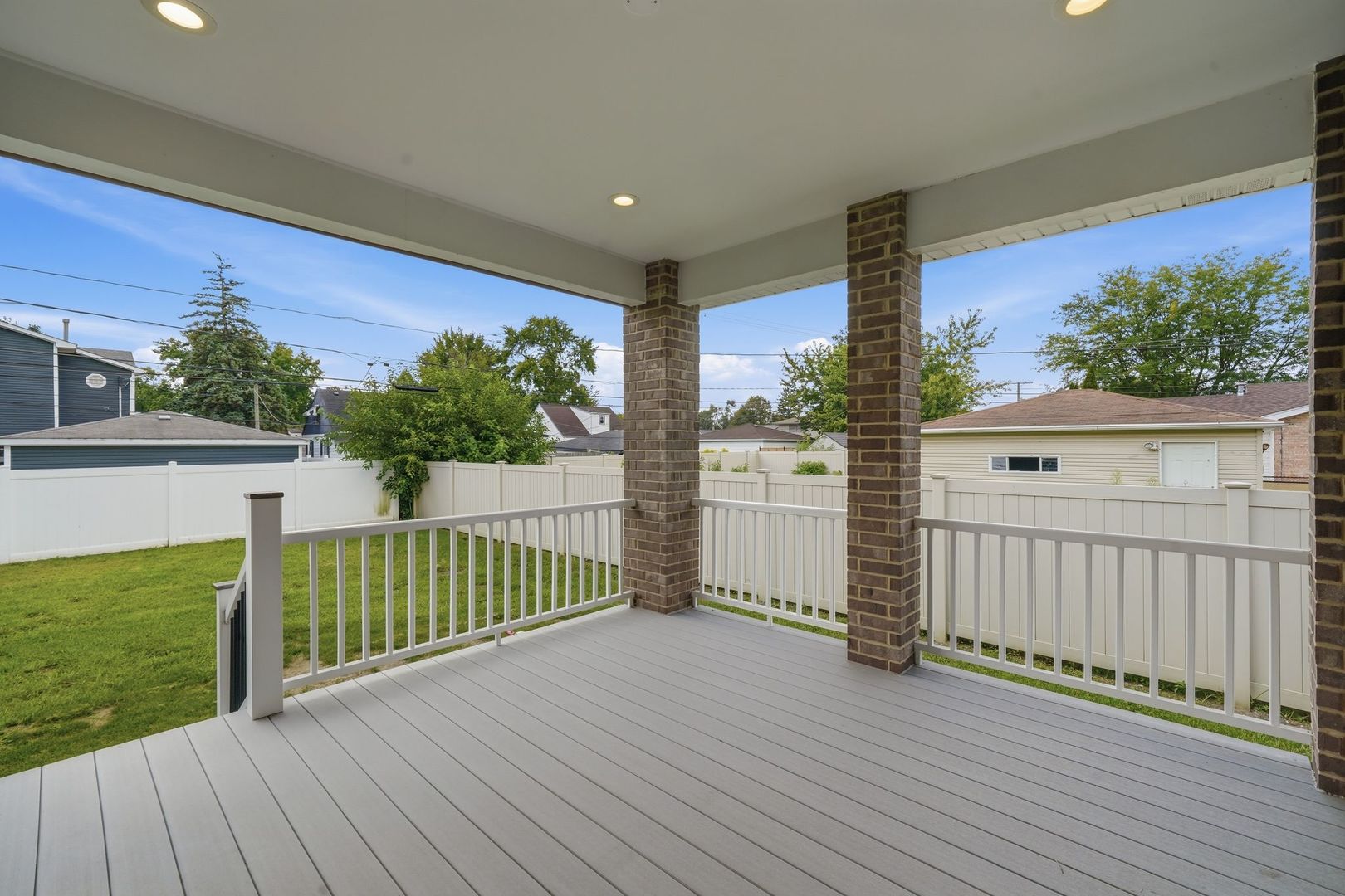 6939 W 95th Place Property Photo 19