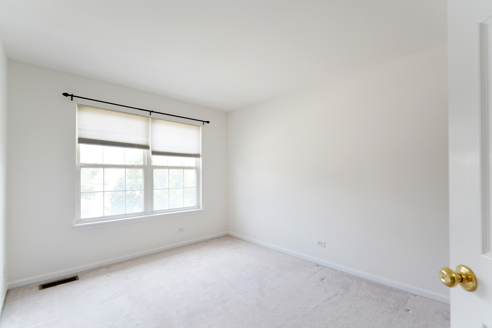 208 Westminster Drive Property Photo 30