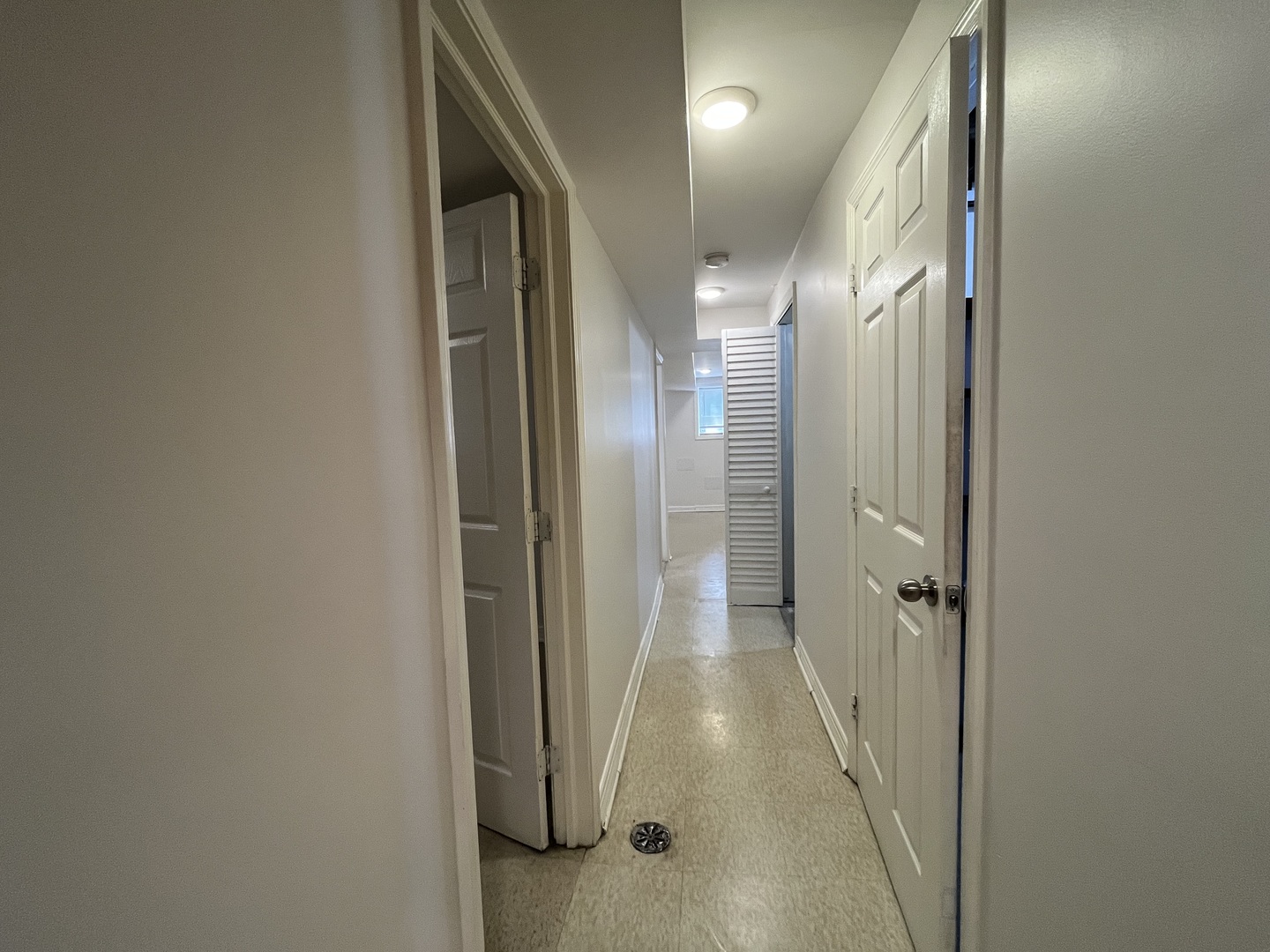 4345 S Artesian Avenue Bsmt Property Photo 7