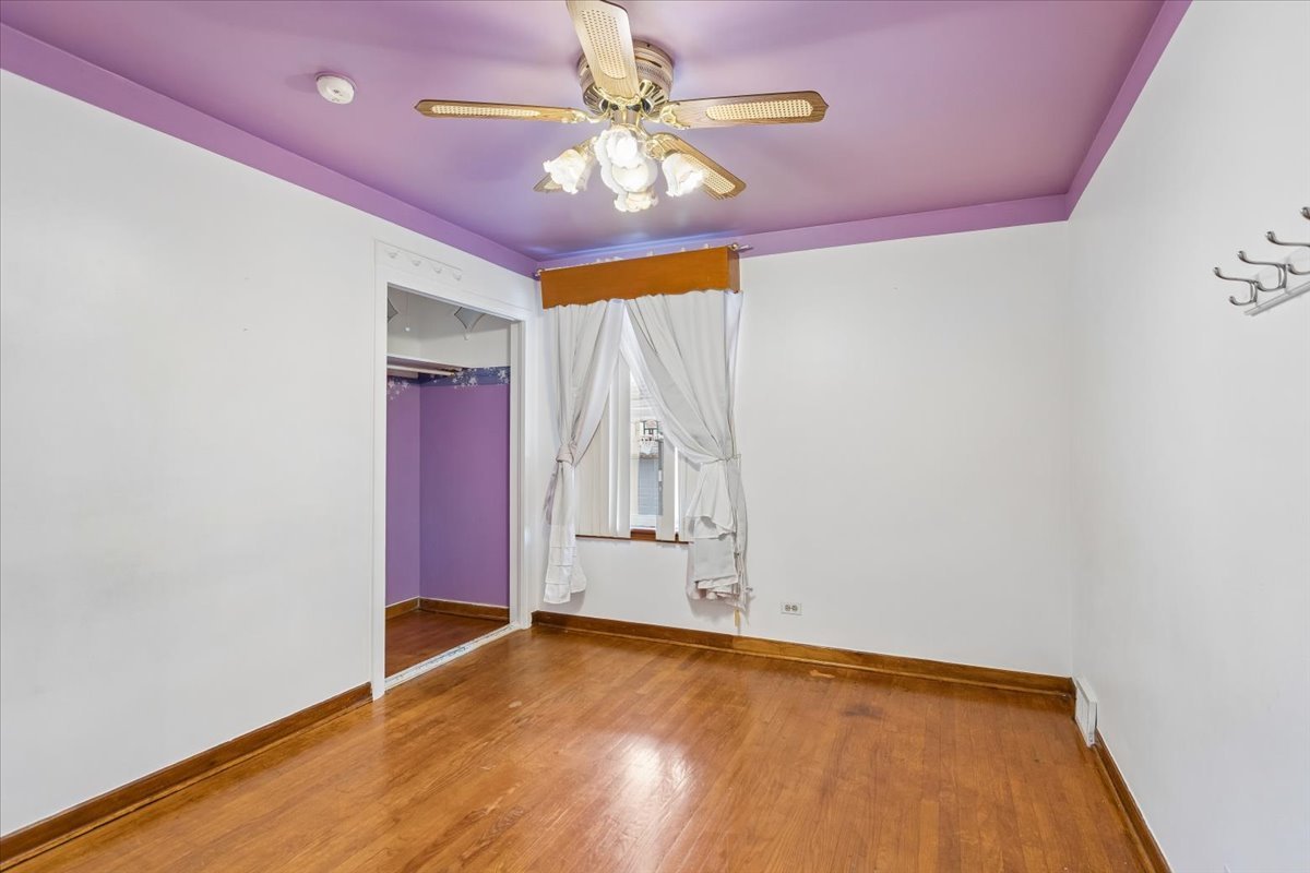3933 Oak Park Avenue Property Photo 7