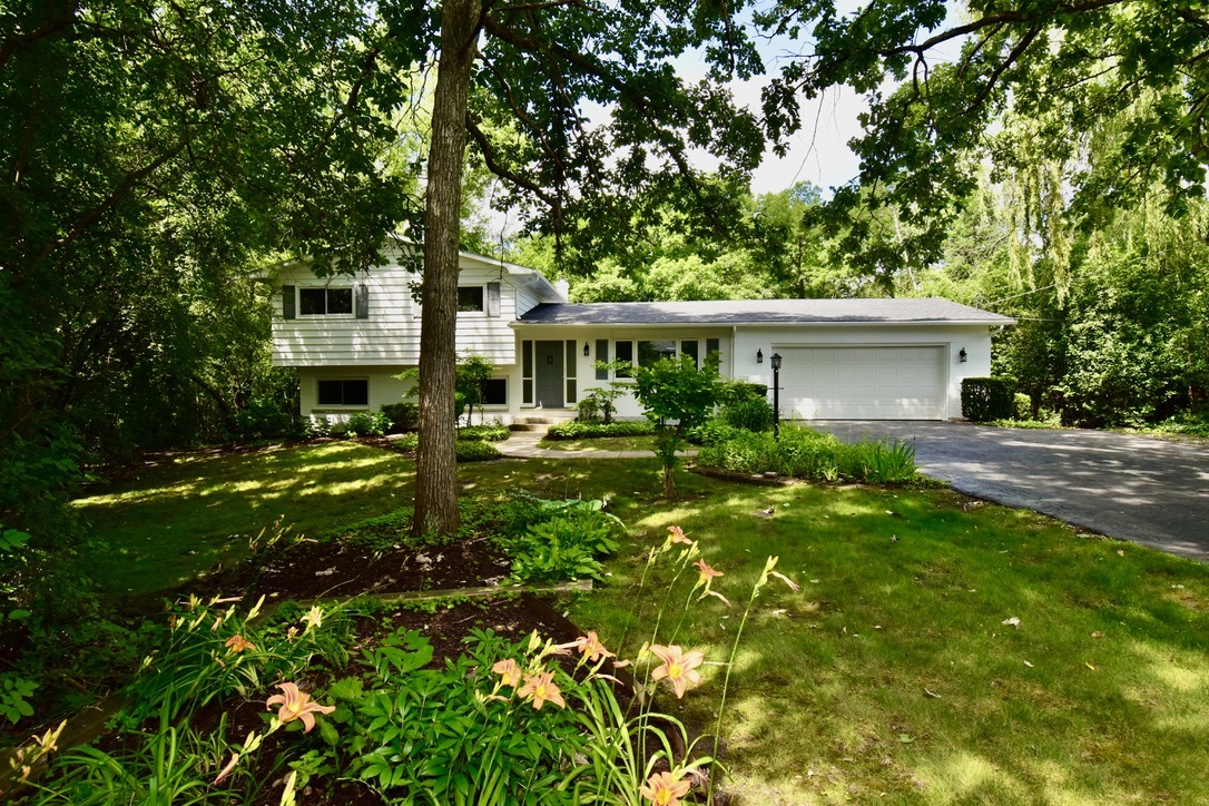 26890 N Longwood Road Property Photo 3