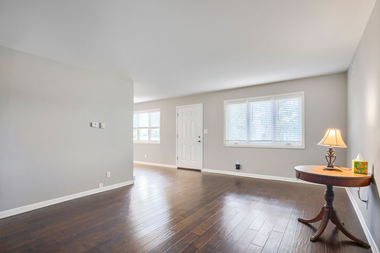 230 Manor Drive B Property Photo 4
