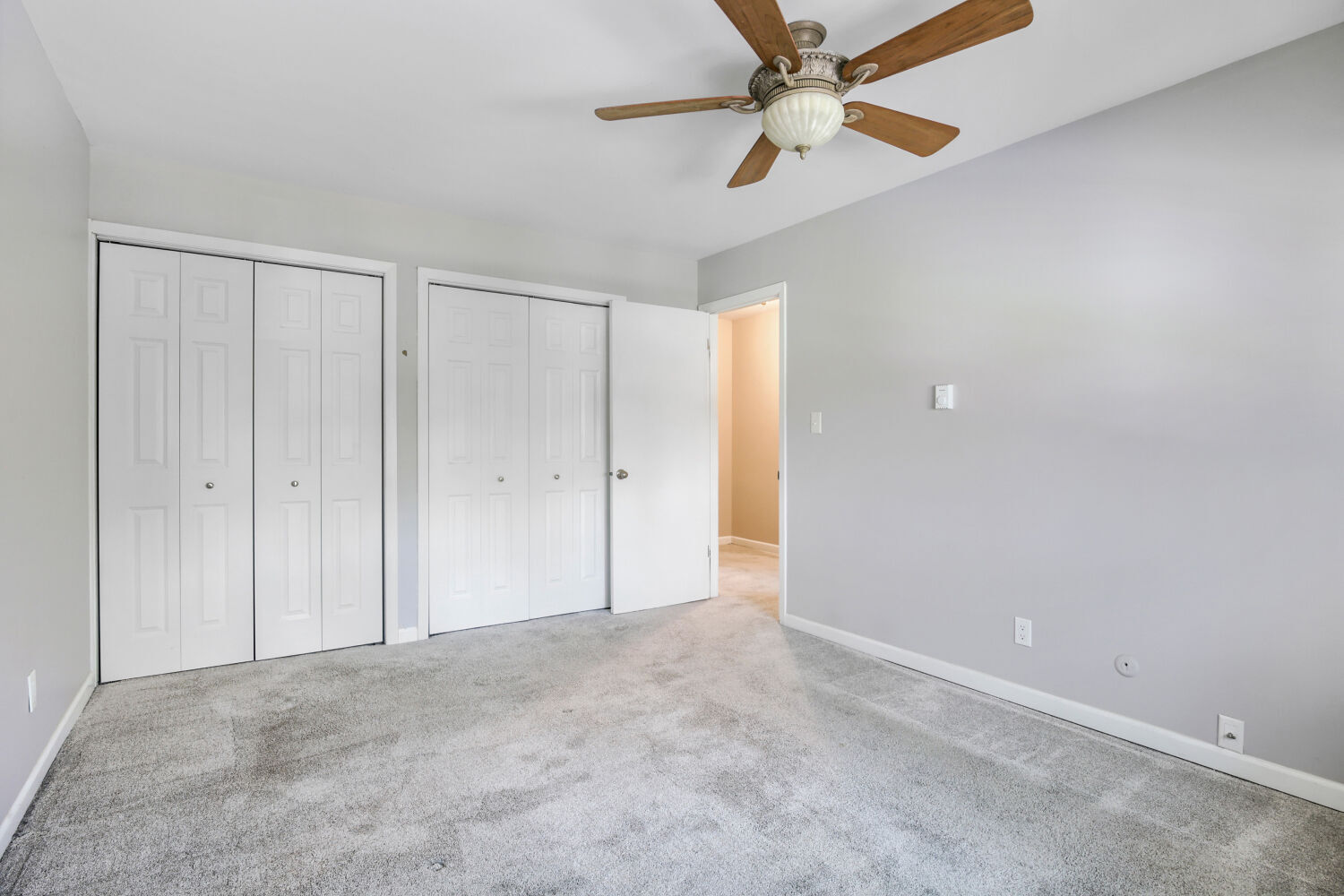 230 Manor Drive B Property Photo 12