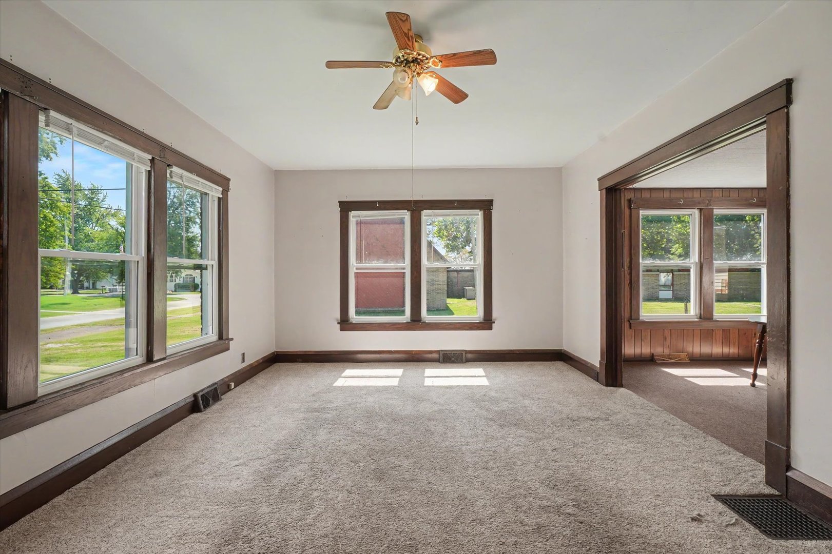 203 S West Street Property Photo 10