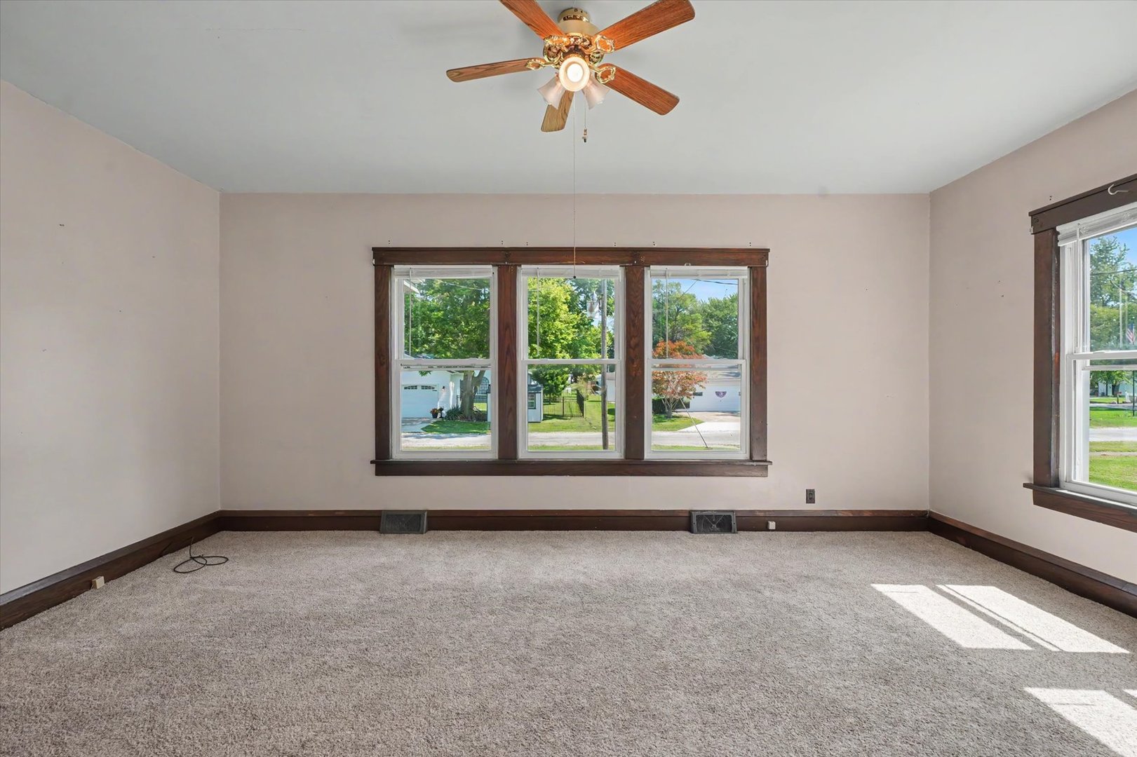 203 S West Street Property Photo 12