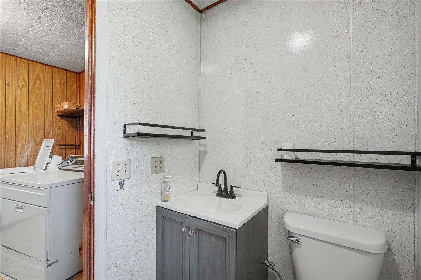 203 S West Street Property Photo 22