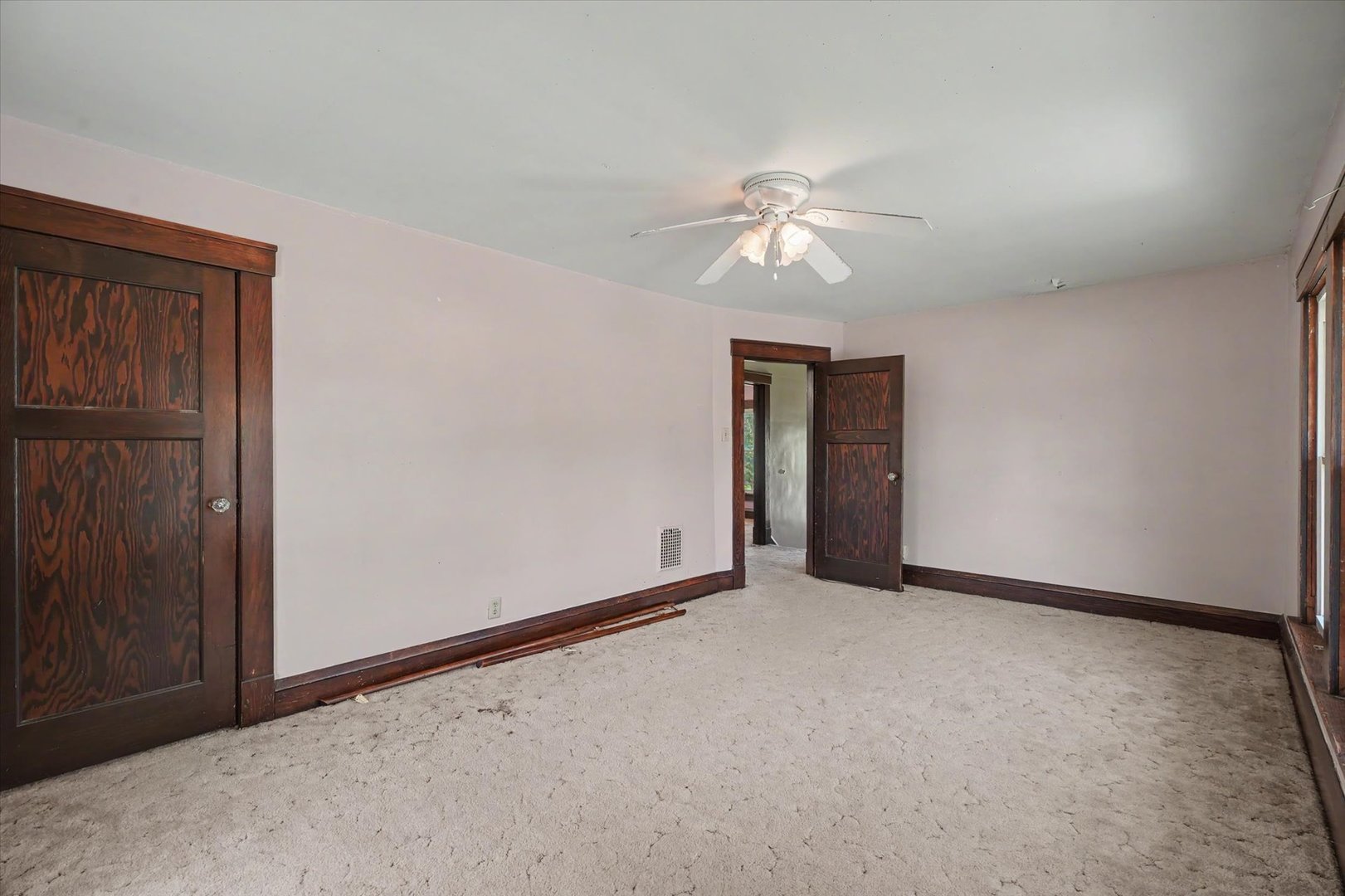 203 S West Street Property Photo 31