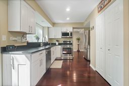 28 Hampton Street Property Photo 7