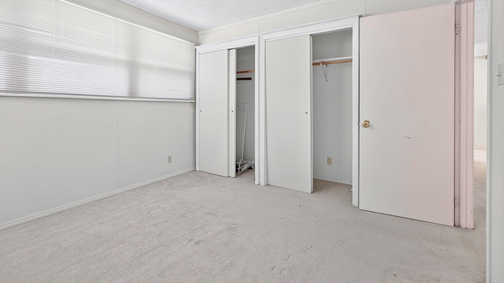 10 Walker Drive Property Photo 14