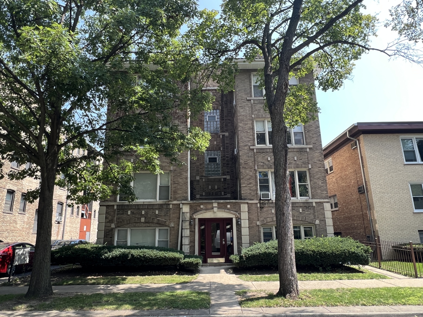 414 S Kenilworth Avenue Property Photo 1