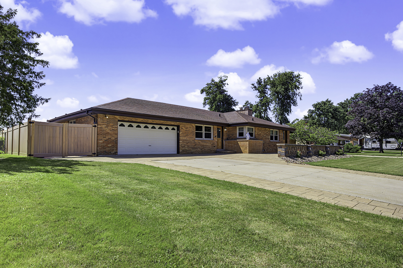 378 Oakwood Drive Property Photo 3