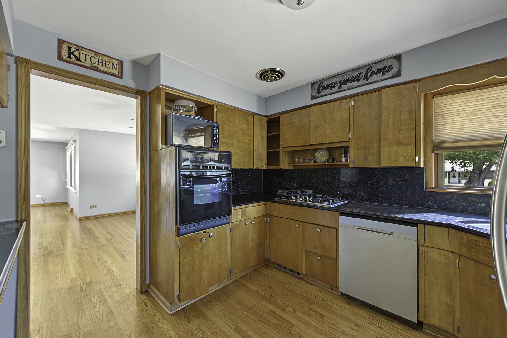 378 Oakwood Drive Property Photo 9
