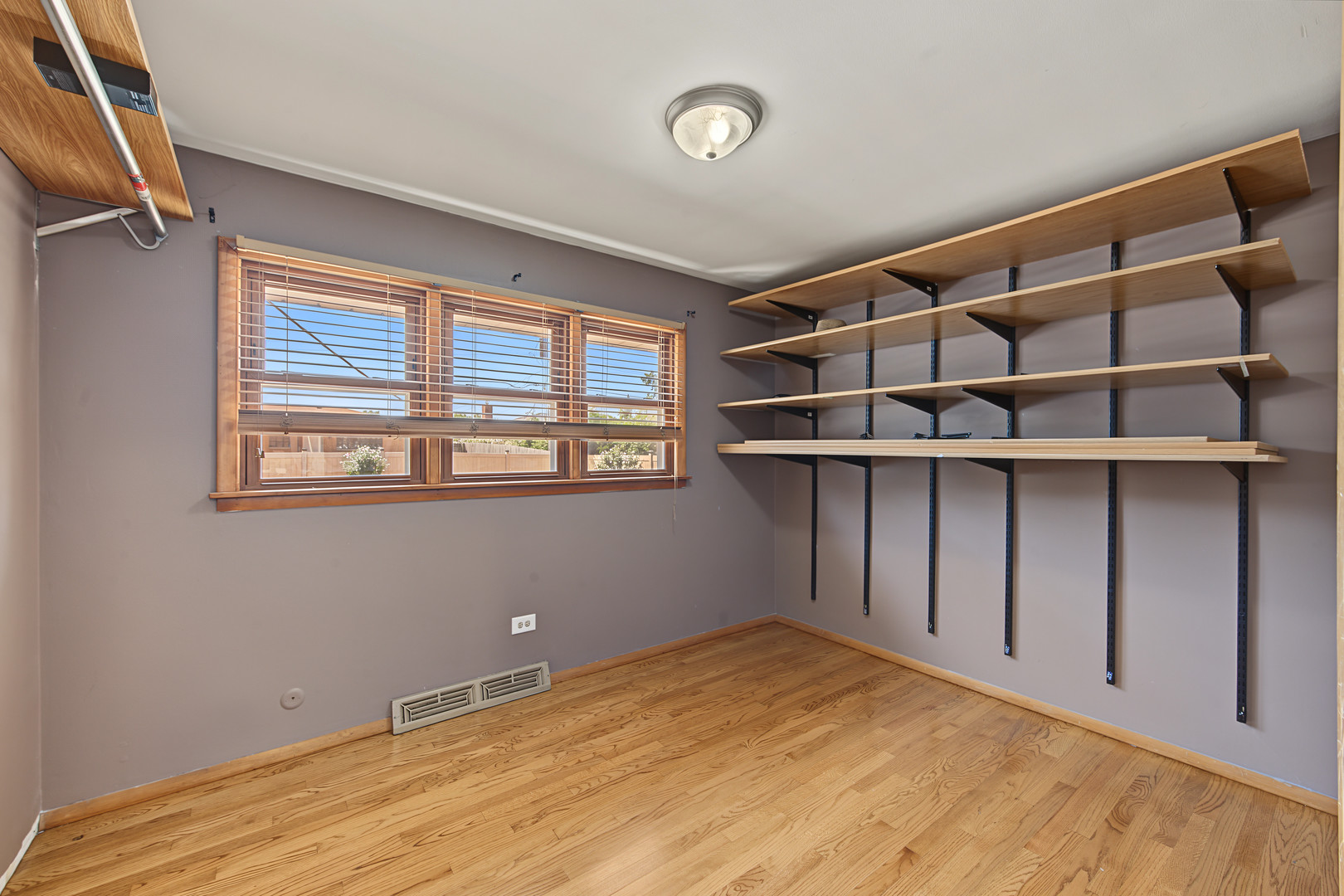378 Oakwood Drive Property Photo 16