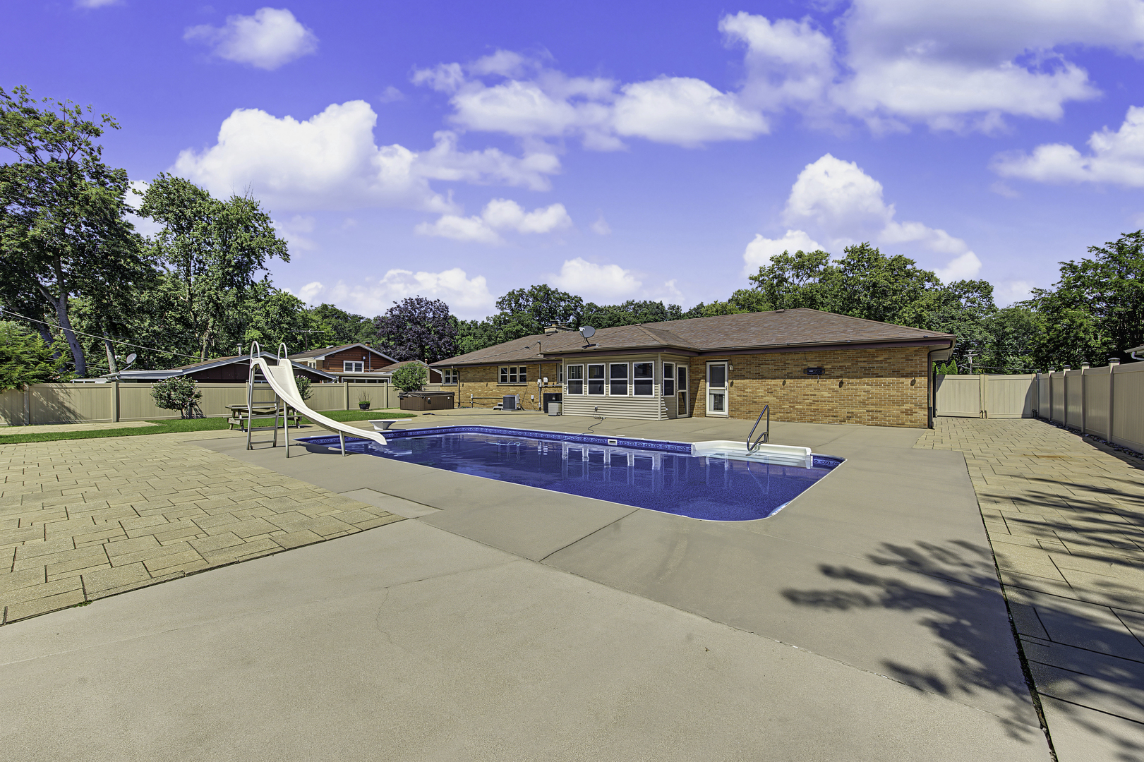 378 Oakwood Drive Property Photo 27