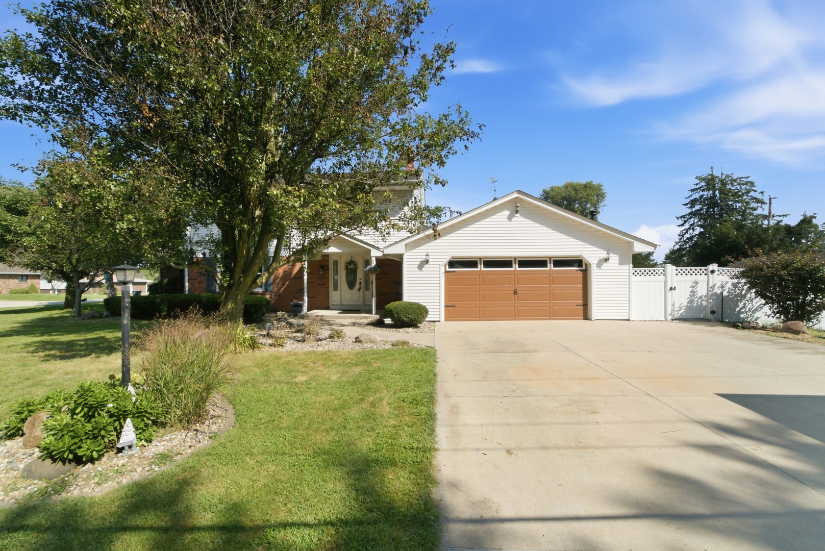 1847 W Tower Drive