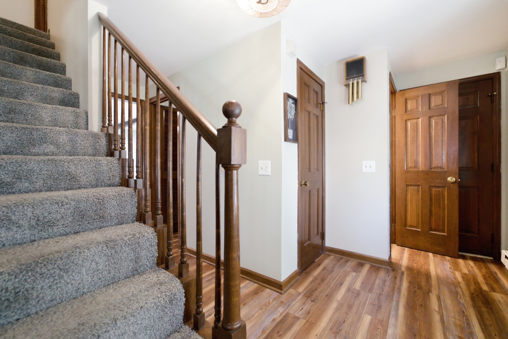 1847 W Tower Drive Property Photo 3